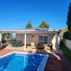 Villa Karla Con Piscina: Tranquilidad Y Naturaleza, Costa Adeje (Tenerife)